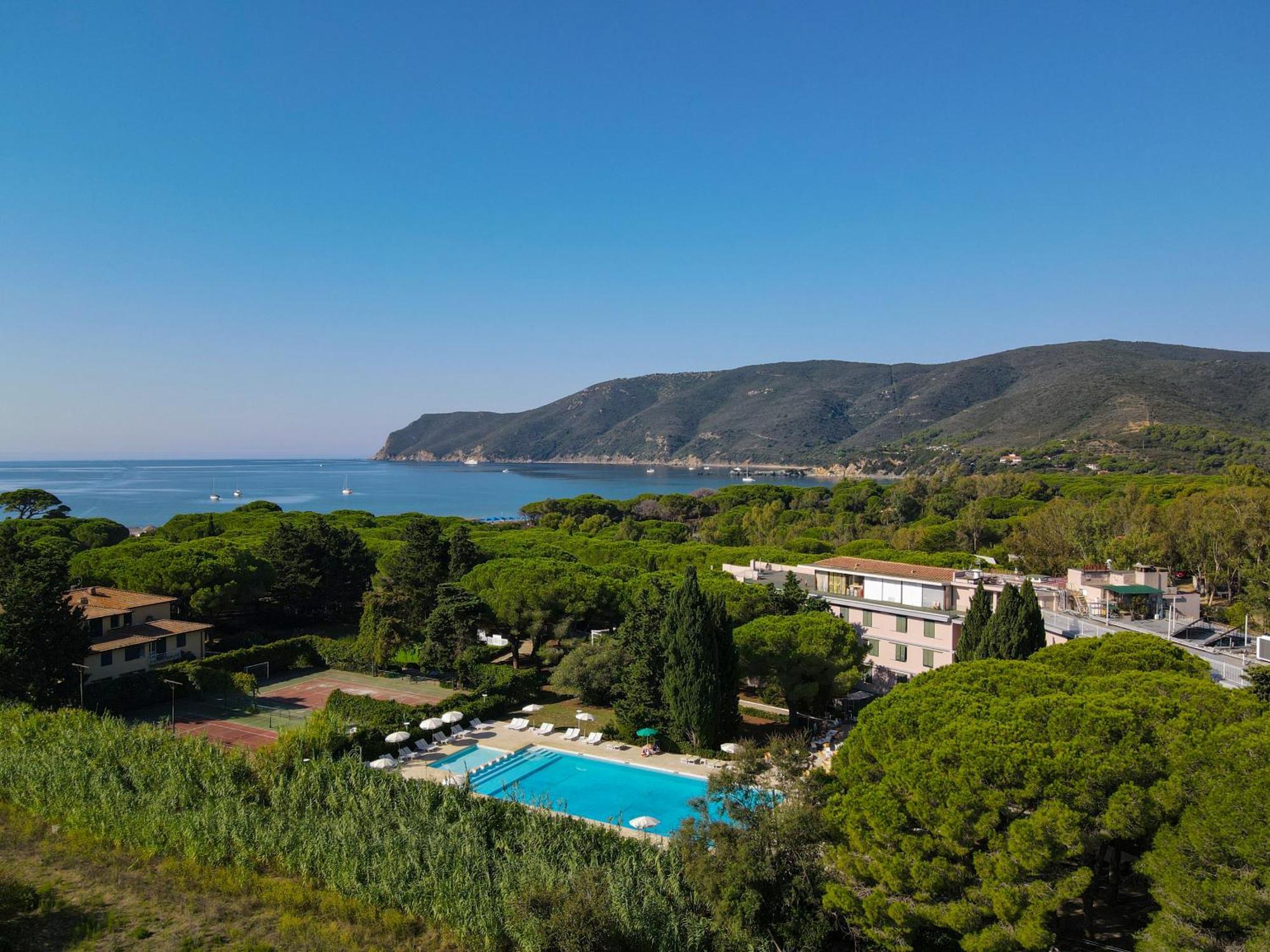 Club Resort 4*